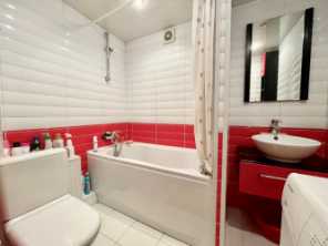 Продается Квартира, Набережная , район Ворошиловский, г. Донецк, Донецкая Народная Республика, Россия