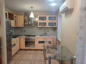 Продается Квартира, проспект Богдана Хмельницкого, , район Ворошиловский, г. Донецк, Донецкая Народная Республика, Россия