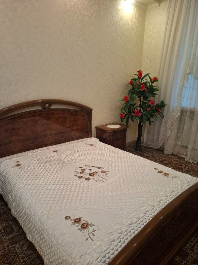 Продается Квартира, Постышева , район Ворошиловский, г. Донецк, Донецкая Народная Республика, Россия