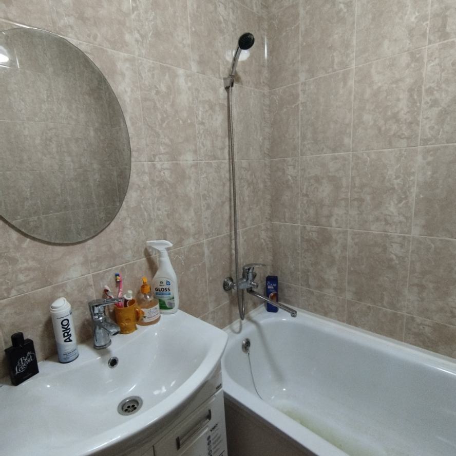Продается Квартира, Островского 39, район Кировский, г. Донецк, Донецкая Народная Республика, Россия