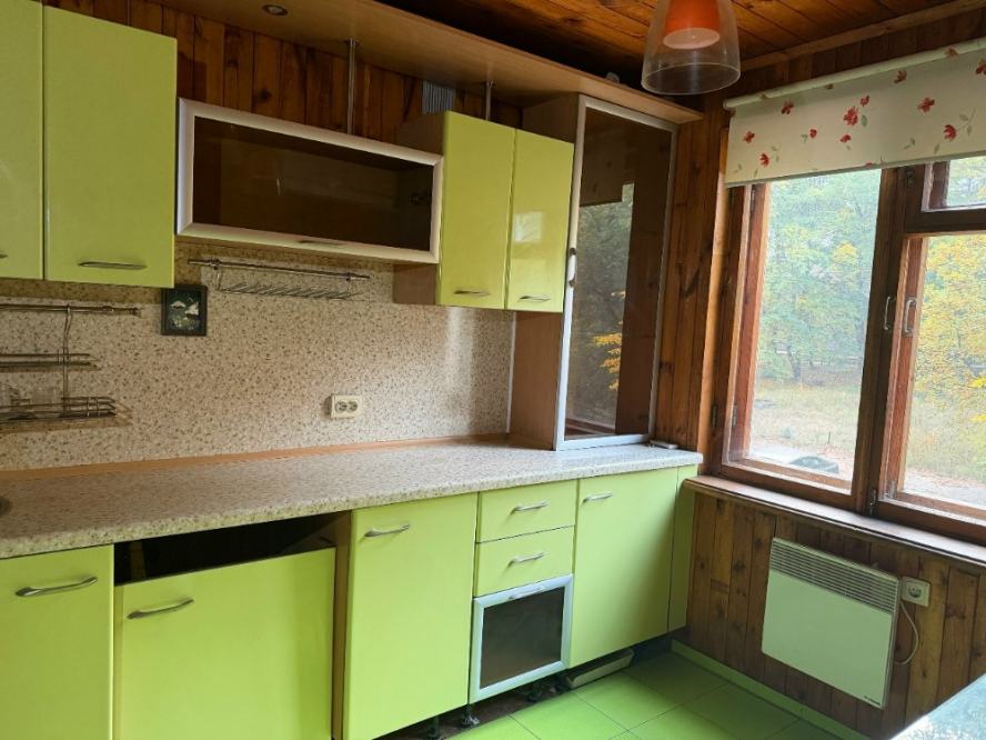 Продается Квартира, Школьный 16, район Ворошиловский, г. Донецк, Донецкая Народная Республика, Россия