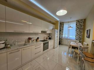 Продается Квартира, пр. Маяковского 30а, район Ворошиловский, г. Донецк, Донецкая Народная Республика, Россия