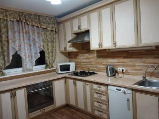 Продается Квартира, бул. Школьный 18, район Ворошиловский, г. Донецк, Донецкая Народная Республика, Россия