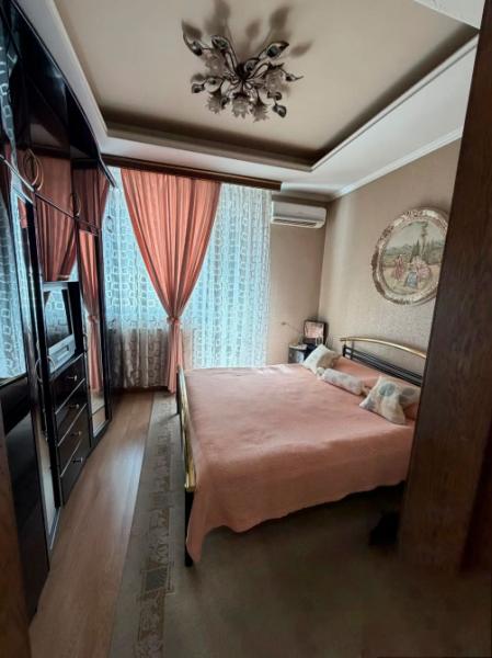 Продается Квартира, Артема 83, район Ворошиловский, г. Донецк, Донецкая Народная Республика, Россия